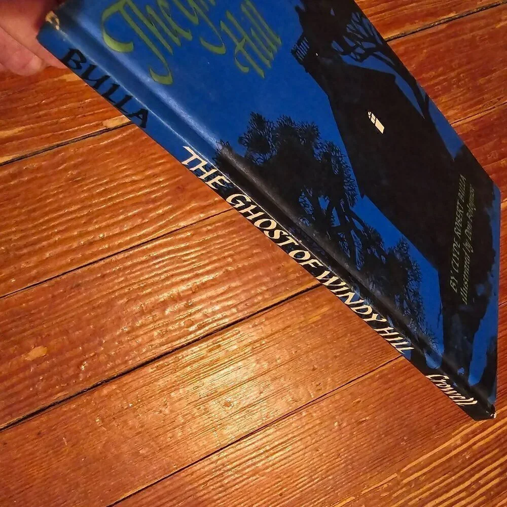 The Ghost at Windy Hill by Clyde Robert Bulla Spooky Halloween Book  Vintage 196